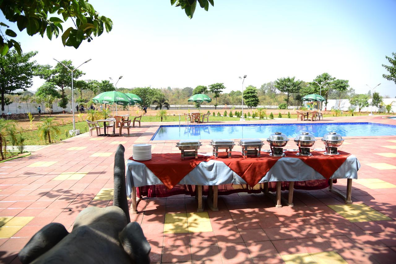 River Touch Resort Silvassa Ngoại thất bức ảnh