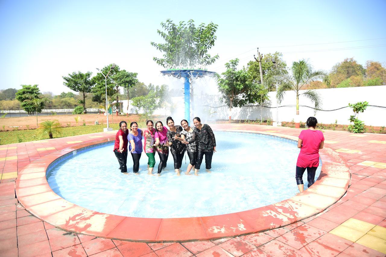 River Touch Resort Silvassa Ngoại thất bức ảnh
